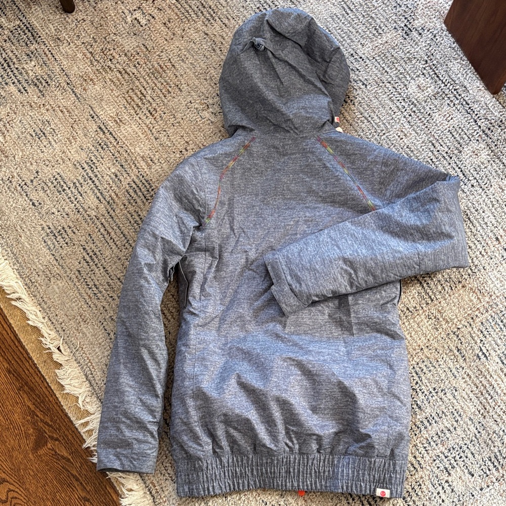 Roxy Gray Ski Jacket With Red Lining - image 3